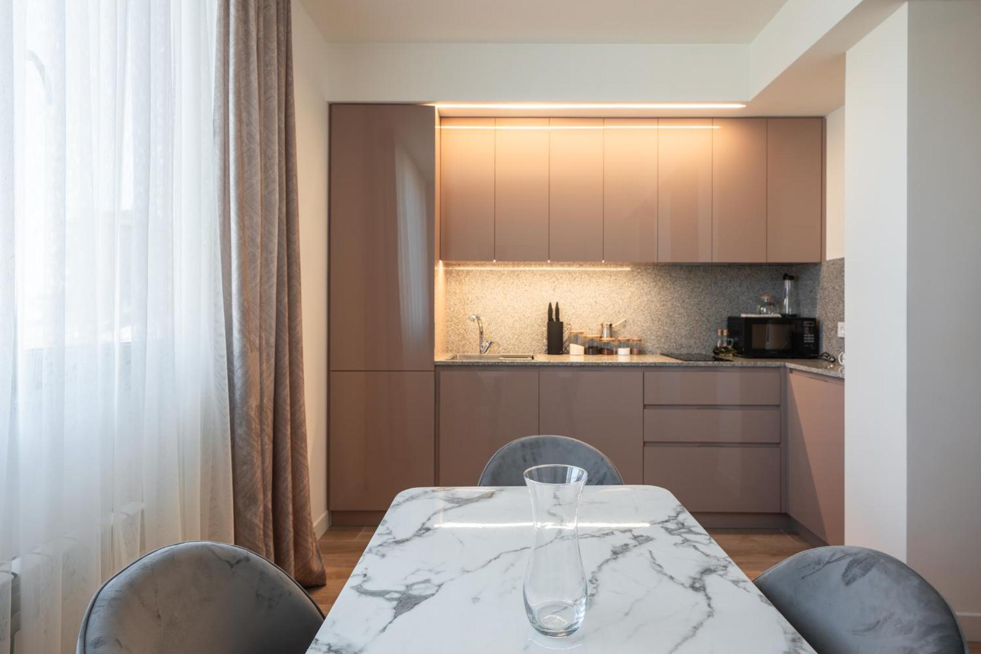Ris Opera Apartments Ереван Екстериор снимка
