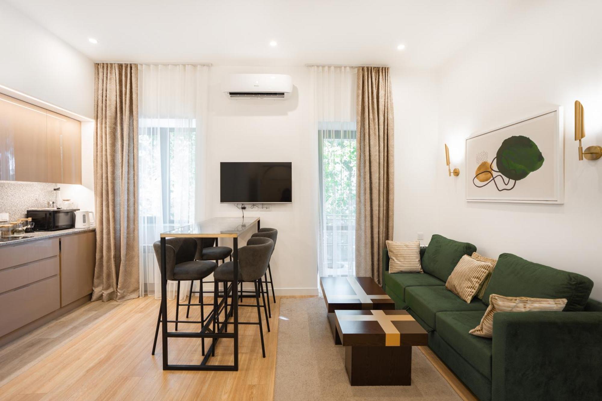Ris Opera Apartments Ереван Екстериор снимка
