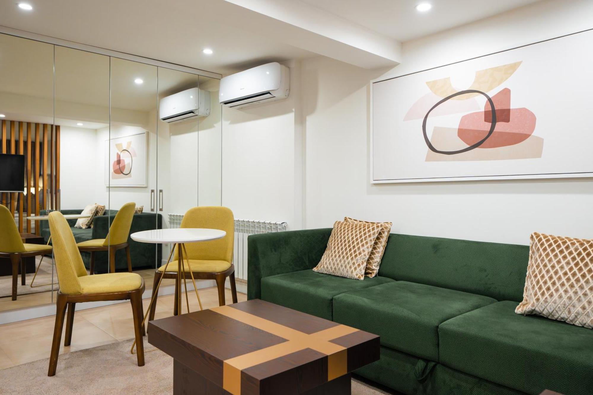 Ris Opera Apartments Ереван Екстериор снимка